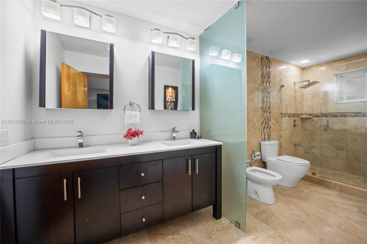 6010 SW 19th St, Miami, FL 33155 Photo