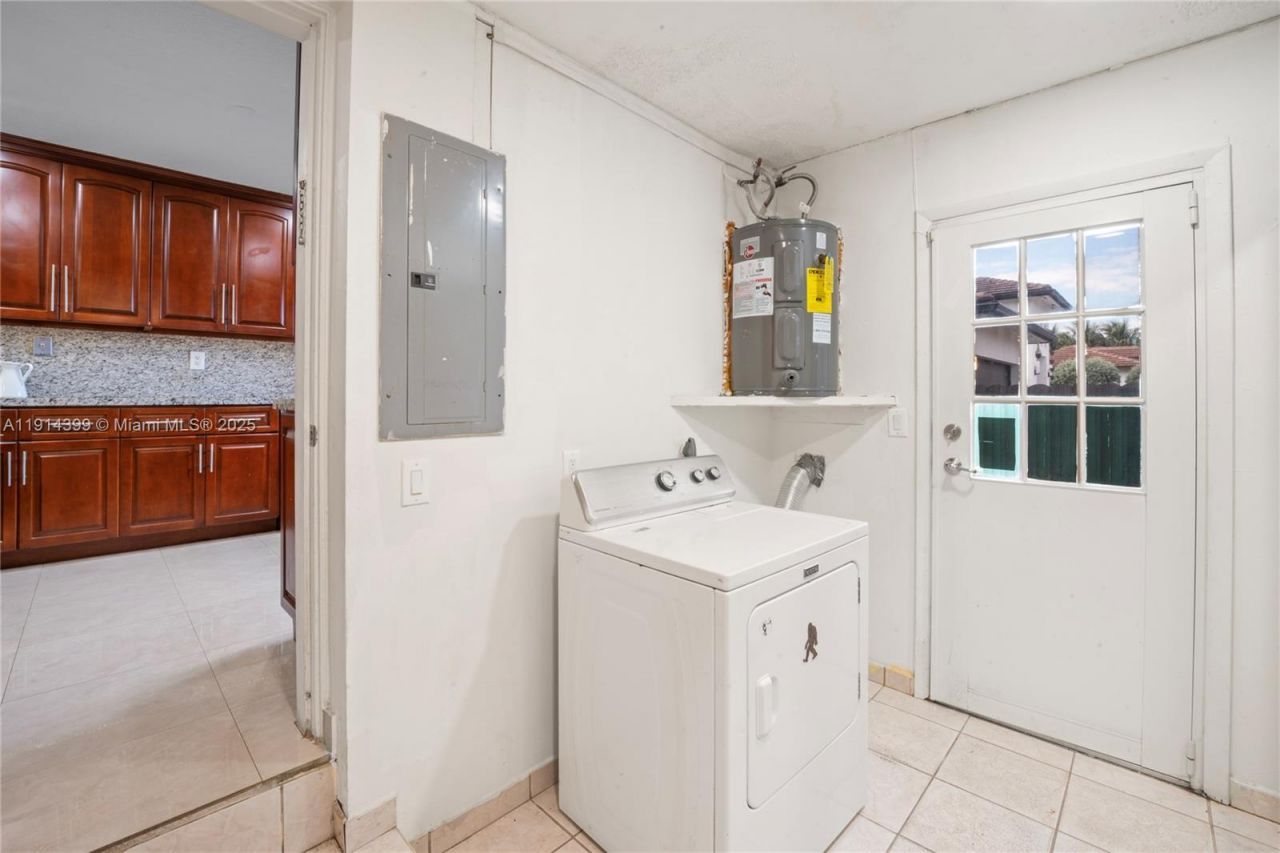 6010 SW 19th St, Miami, FL 33155 Photo