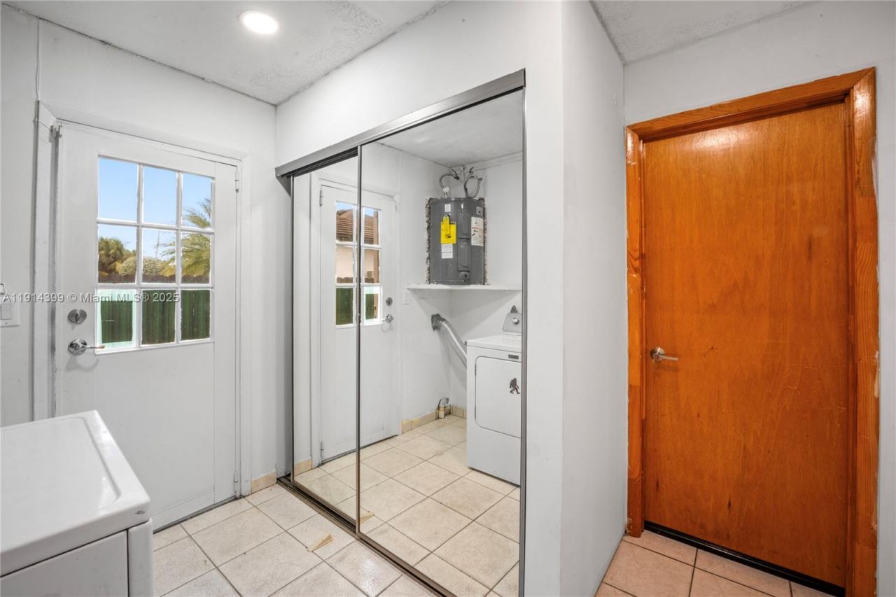 6010 SW 19th St, Miami, FL 33155 Photo