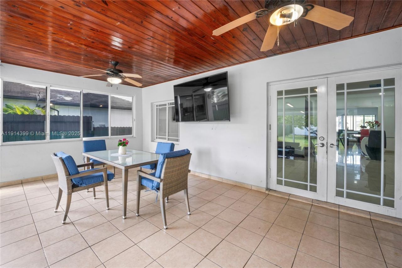 6010 SW 19th St, Miami, FL 33155 Photo