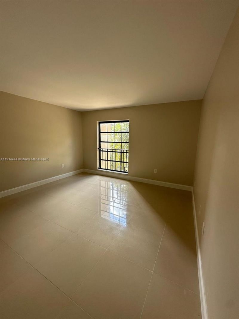 5530 NW 44th St, Unit 308C, Lauderhill, FL 33319 Photo