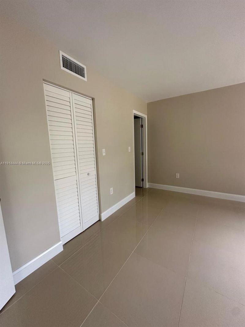 5530 NW 44th St, Unit 308C, Lauderhill, FL 33319 Photo