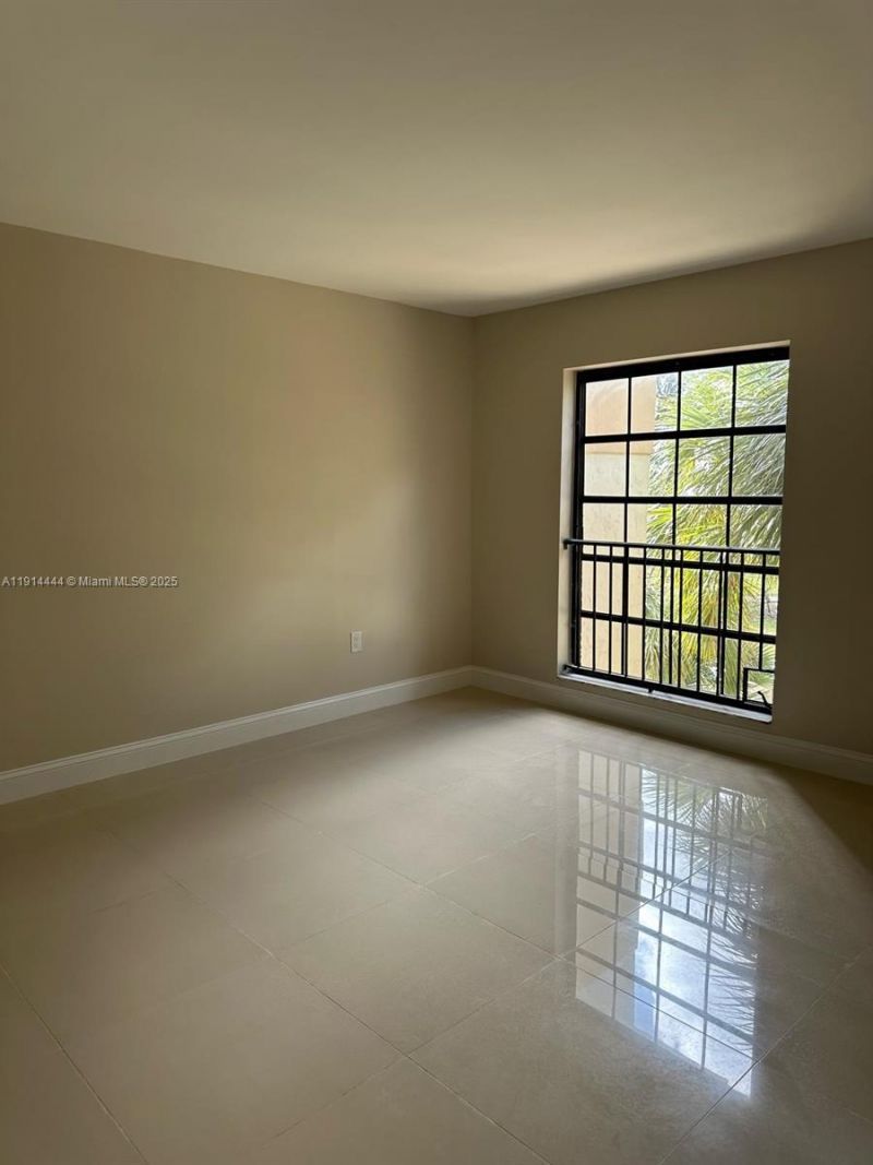 5530 NW 44th St, Unit 308C, Lauderhill, FL 33319 Photo