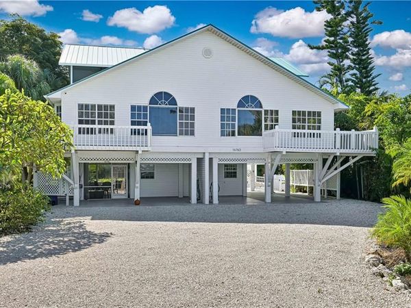 16763 Seagull Bay CT, BOKEELIA, FL 33922