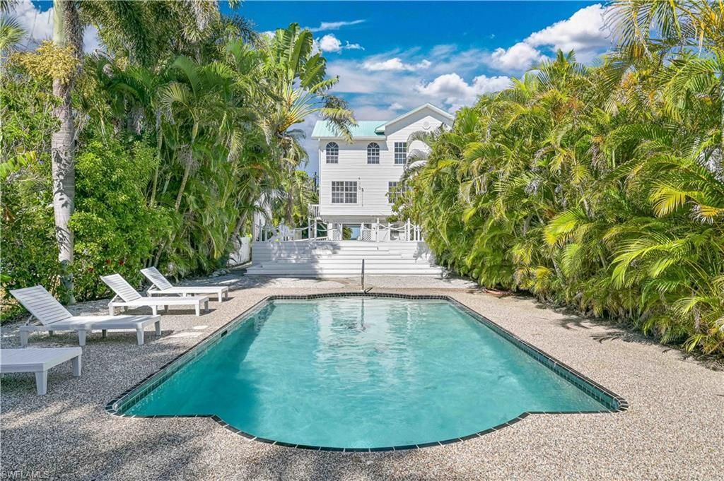 16763 Seagull Bay Ct, Bokeelia, FL 33922 Photo