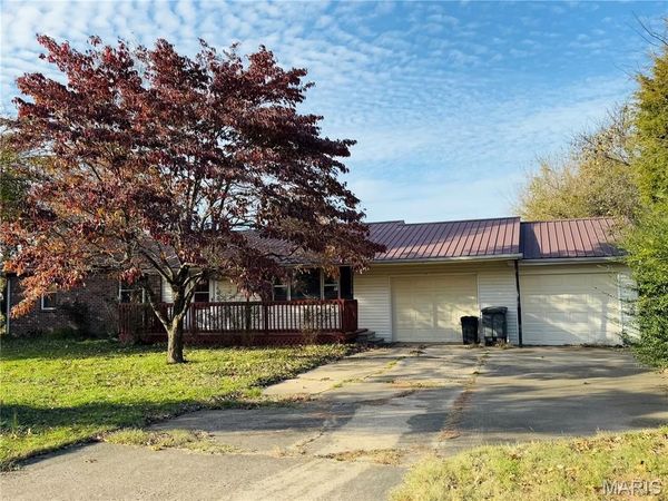 100 Summit Street, Matthews, MO 63867