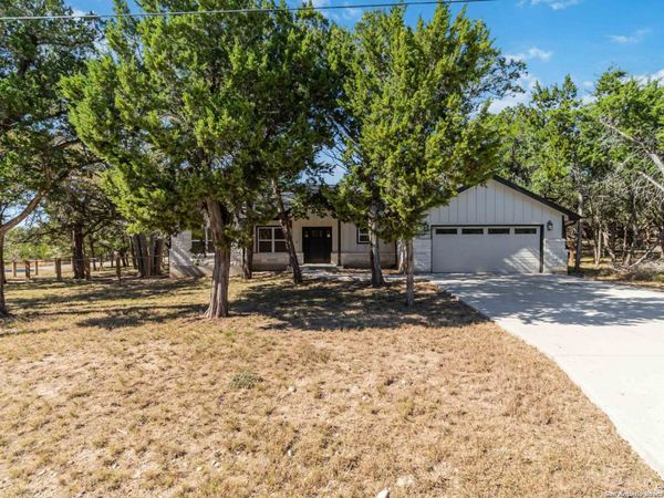 188 Old Camp Rd, Bandera, TX 78003