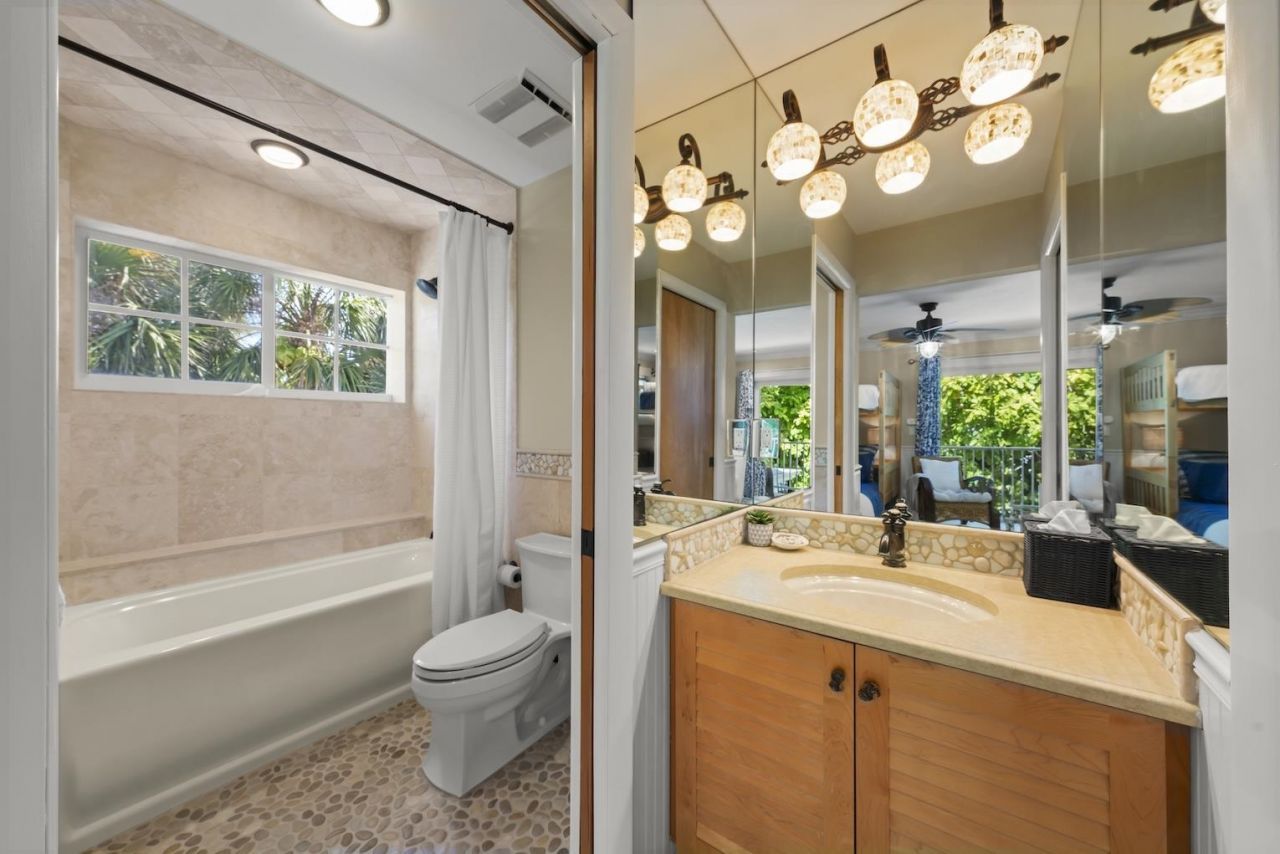 2451 Blind Pass Ct, Sanibel, FL 33957 Photo