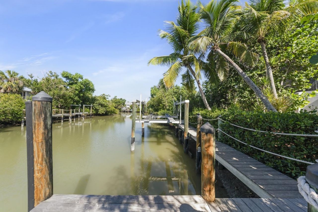 2451 Blind Pass Ct, Sanibel, FL 33957 Photo