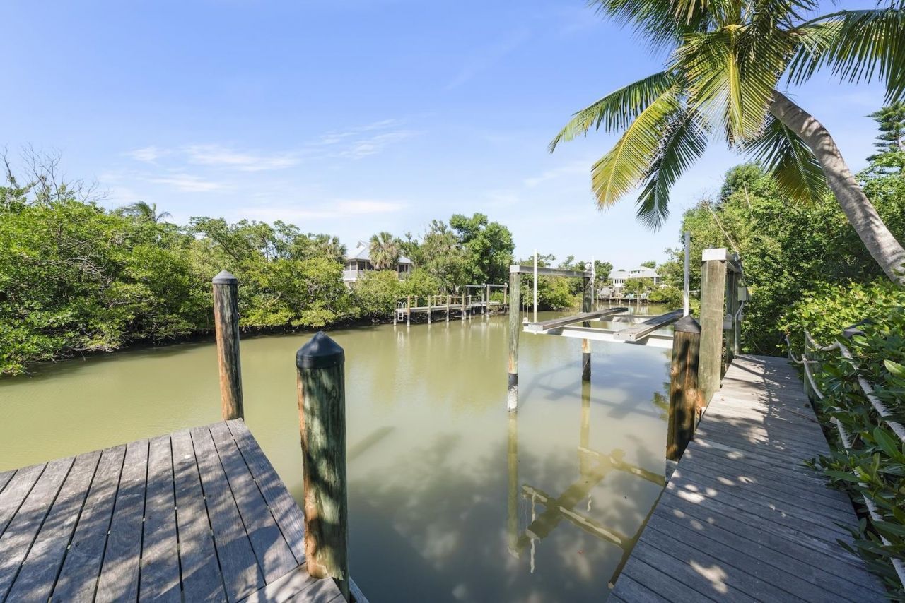 2451 Blind Pass Ct, Sanibel, FL 33957 Photo