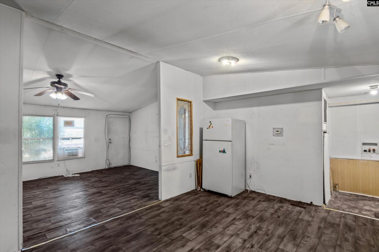 148 Glencrest Drive Photo 10