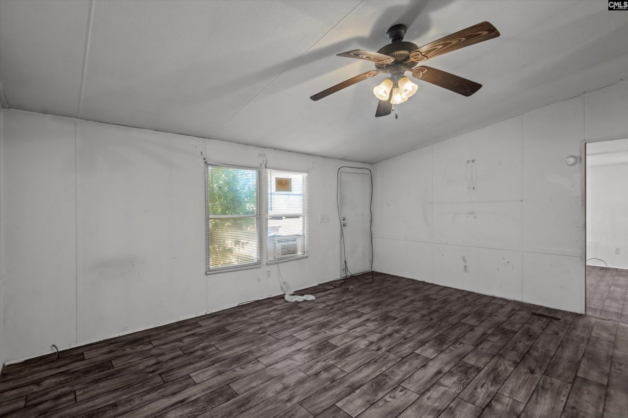 148 Glencrest Drive Photo 5