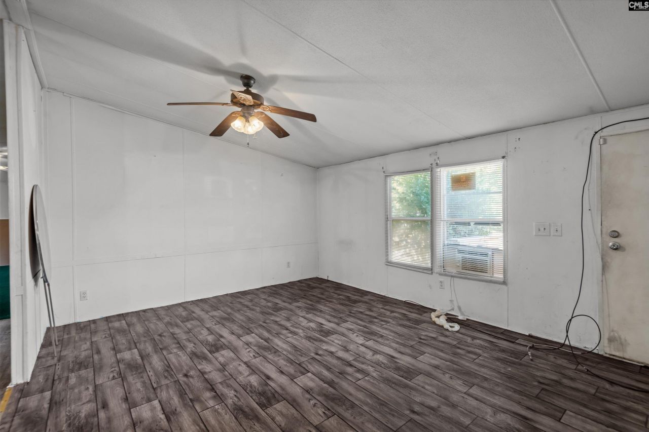 148 Glencrest Drive Photo 6