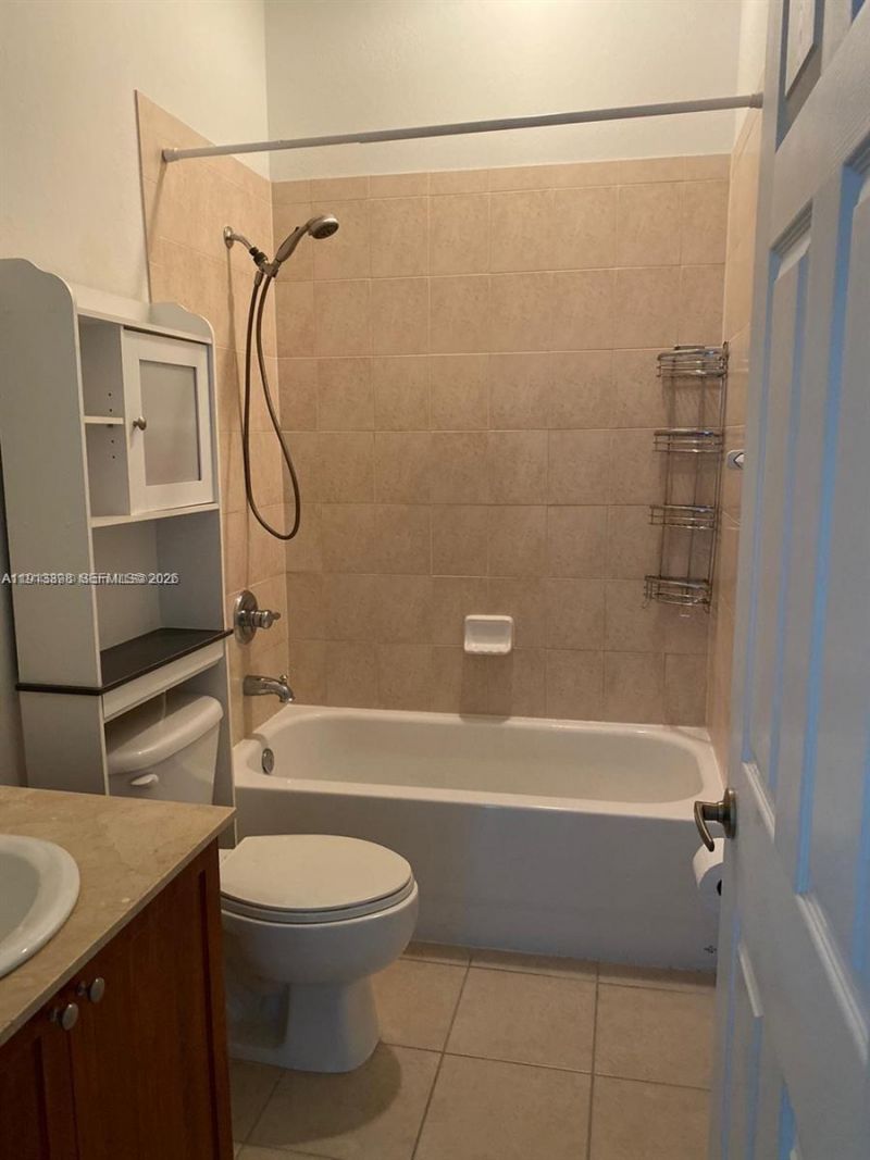 8999 NW 107th Ct, Unit 213-1, Doral, FL 33178 Photo