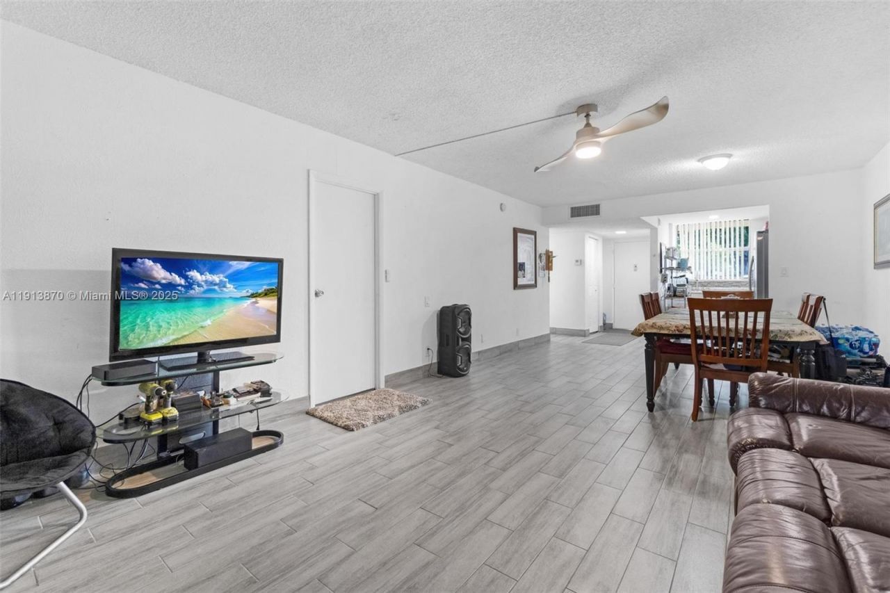 3801 Environ Blvd, Unit 116, Lauderhill, FL 33319 Photo