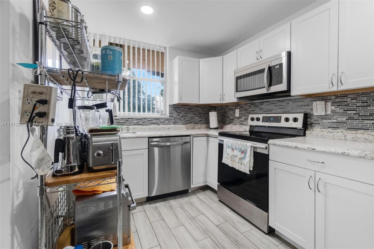 3801 Environ Blvd, Unit 116, Lauderhill, FL 33319 Photo