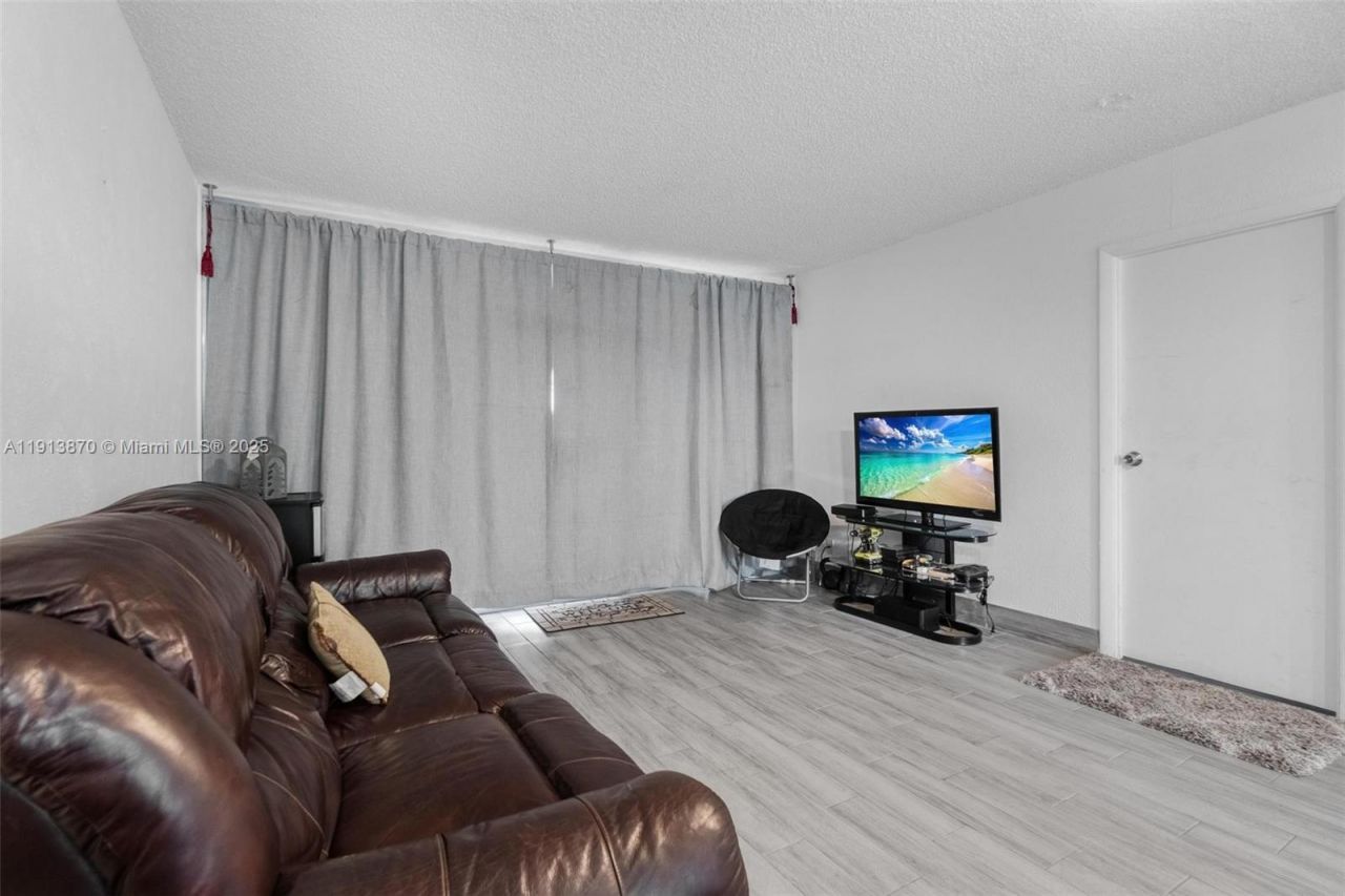 3801 Environ Blvd, Unit 116, Lauderhill, FL 33319 Photo