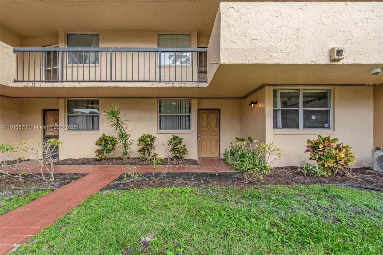 3801 Environ Blvd, Unit 116, Lauderhill, FL 33319 Photo