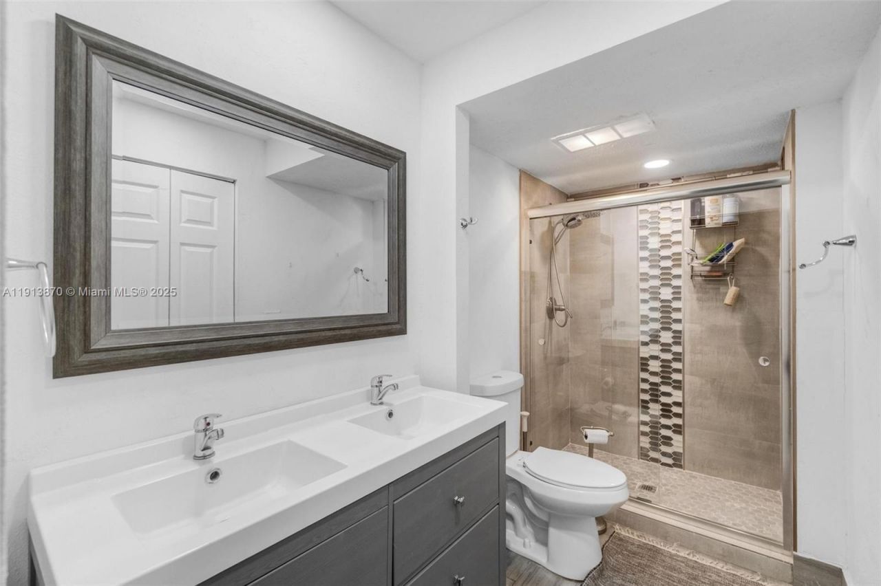 3801 Environ Blvd, Unit 116, Lauderhill, FL 33319 Photo