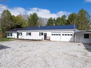 1320 Lake Drive, Ashland, OH 44805