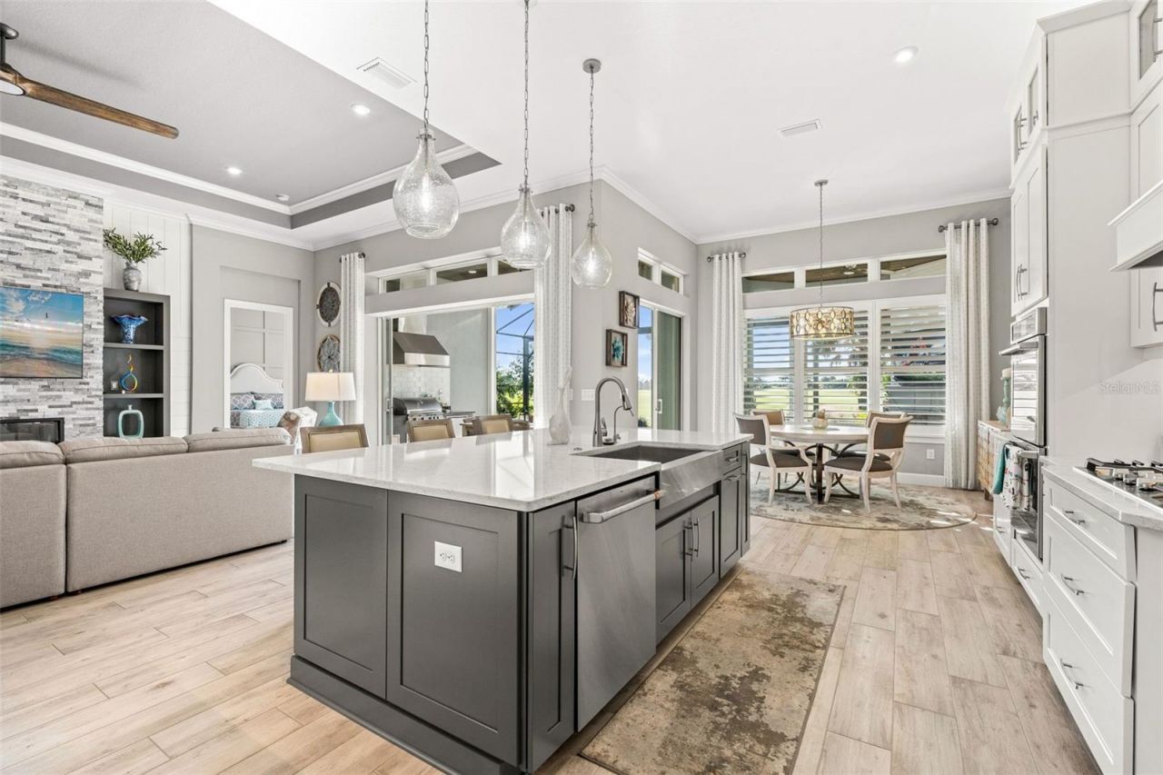 15126 Derna Terrace, Bradenton, FL 34211 Photo