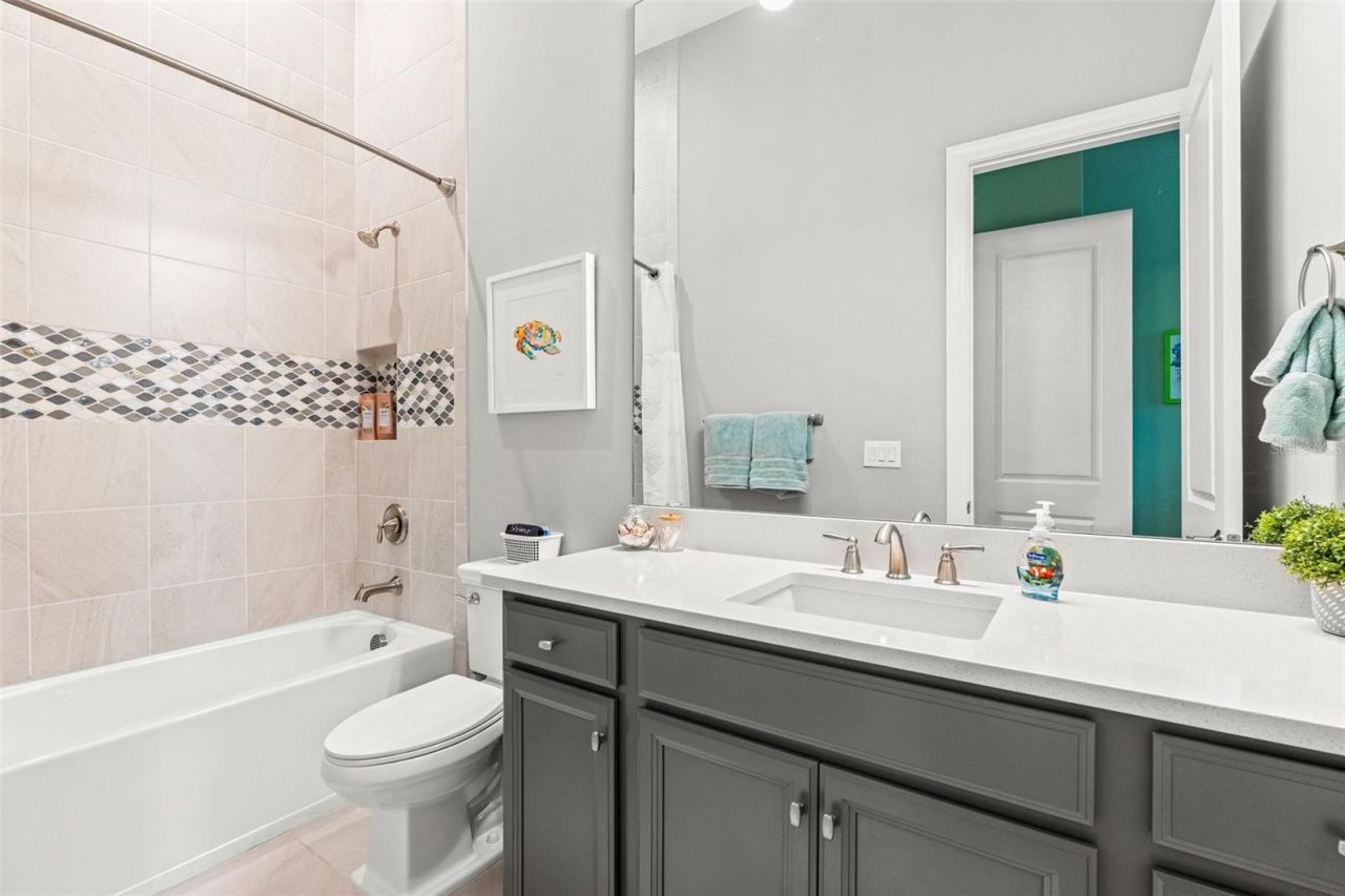 15126 Derna Terrace, Bradenton, FL 34211 Photo