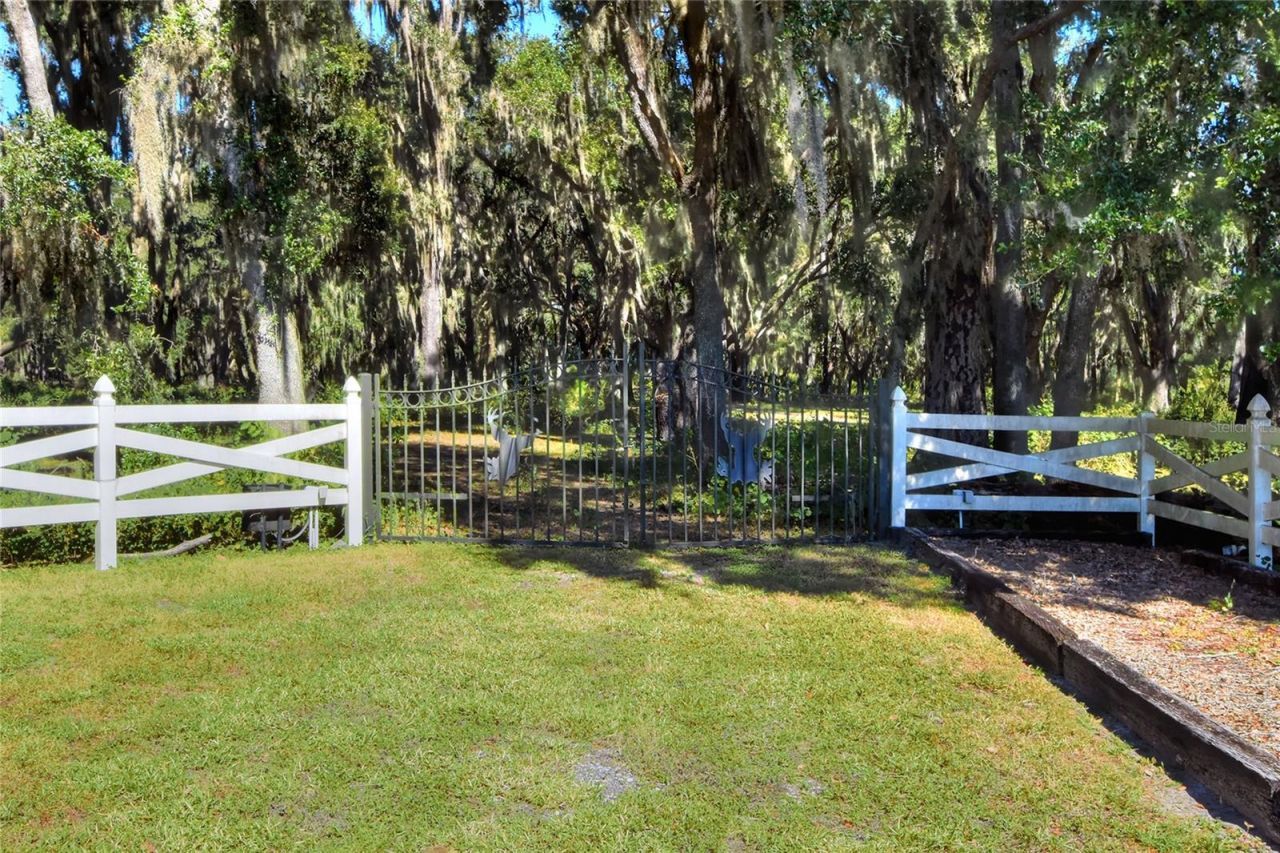 4215 S B Merrion Road, Lakeland, FL 33810 Photo