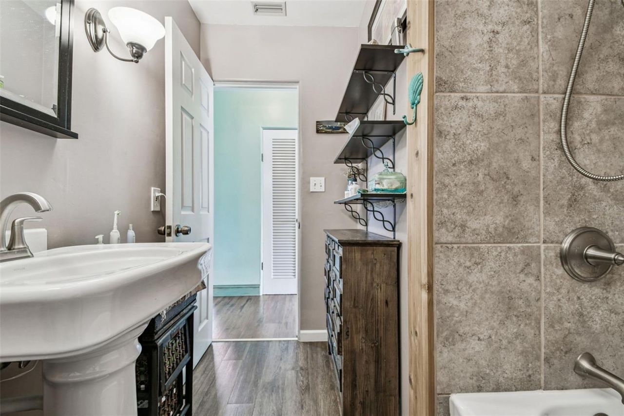 416 41st Street W, Palmetto, FL 34221 Photo