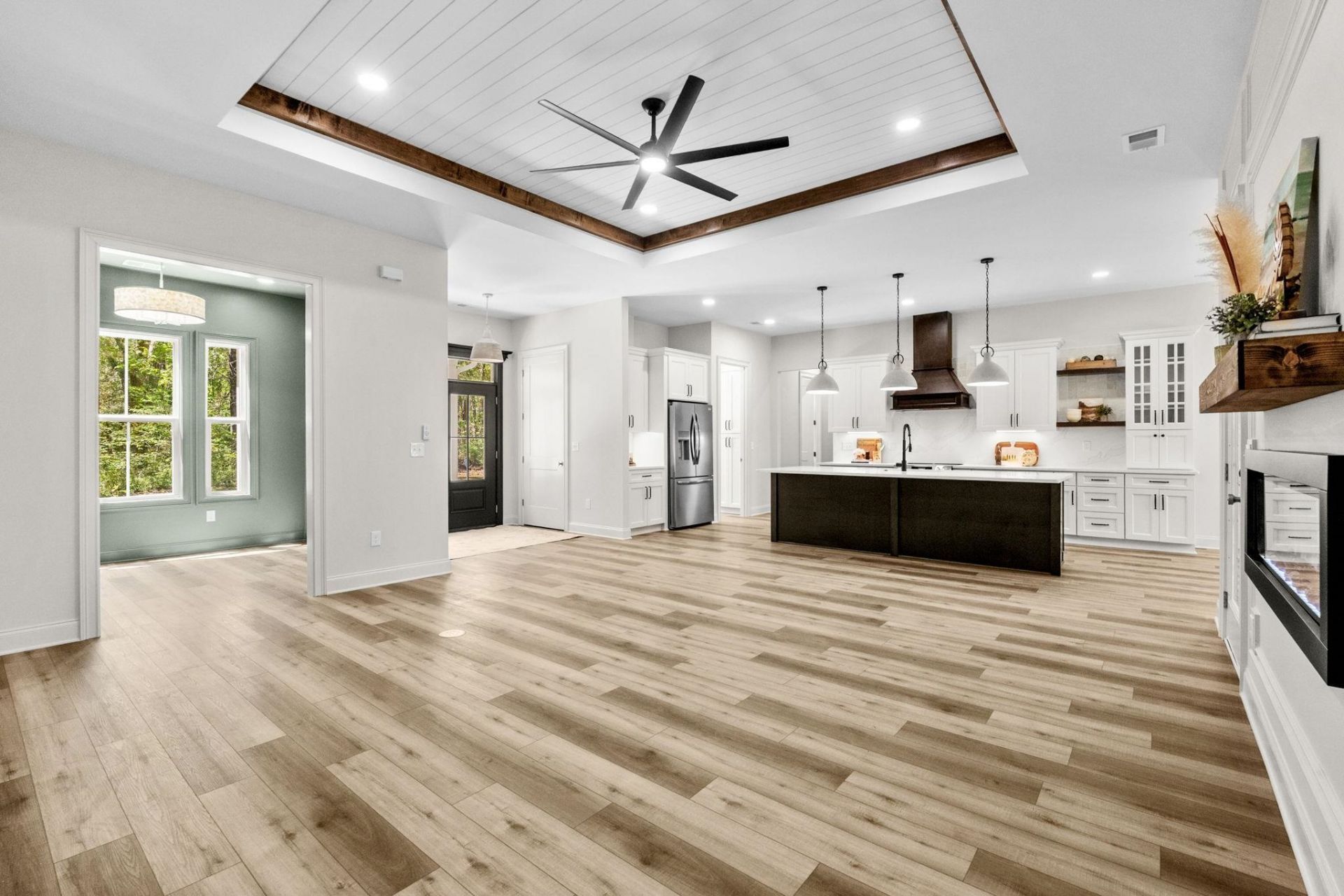 1309 Spinnaker Dr. Photo 10