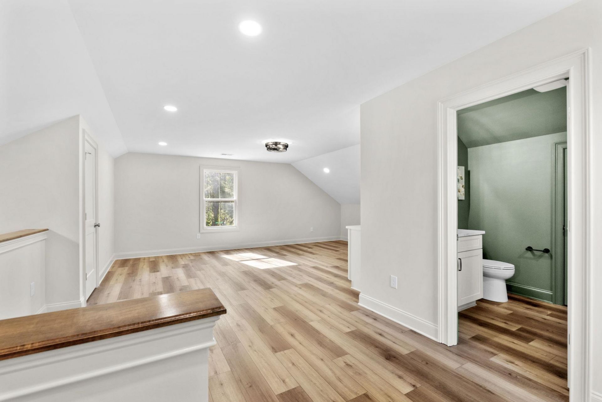 1309 Spinnaker Dr. Photo 44