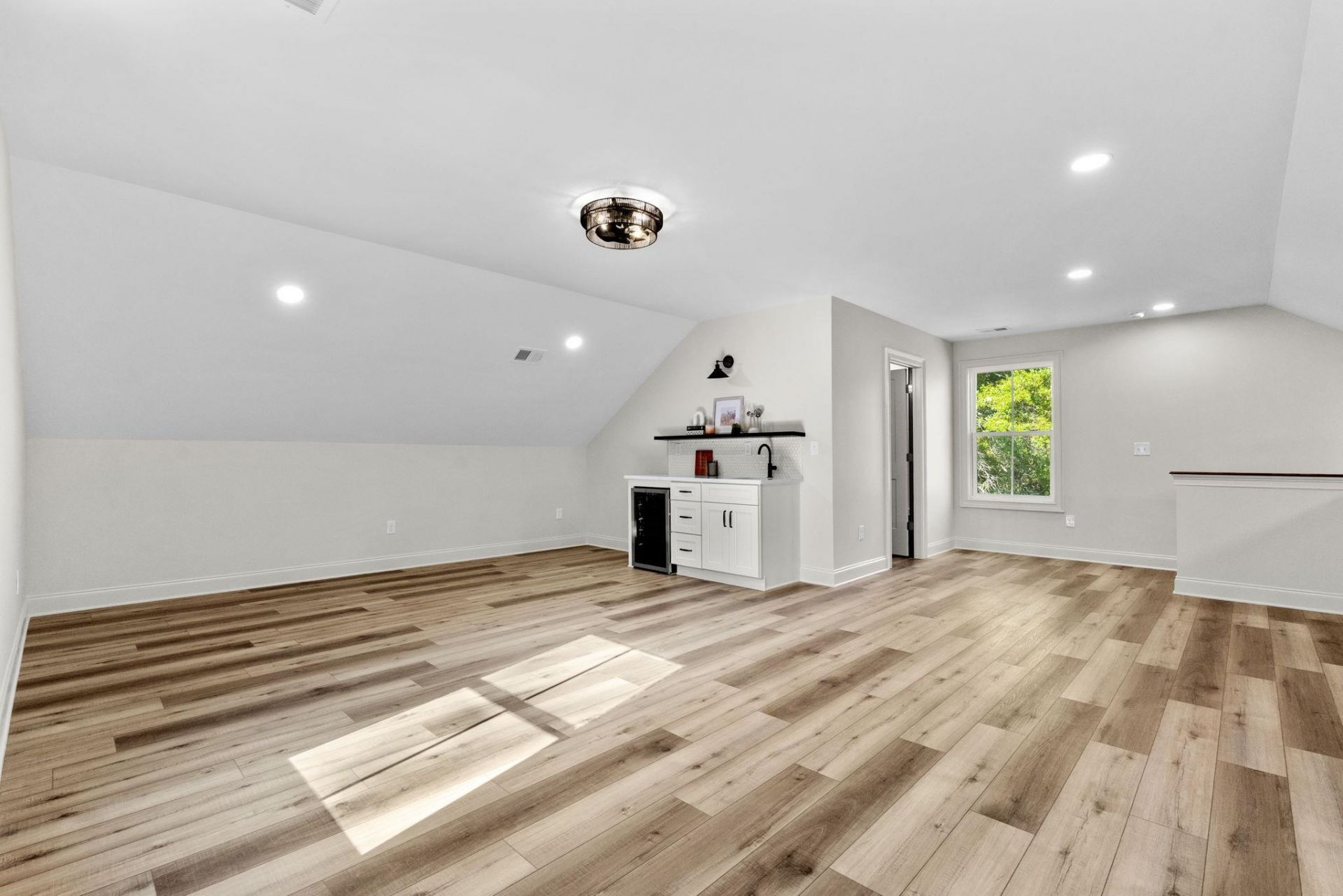 1309 Spinnaker Dr. Photo 45