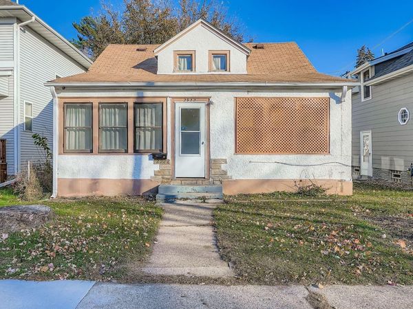 2922 Sheridan Avenue N, Minneapolis, MN 55411