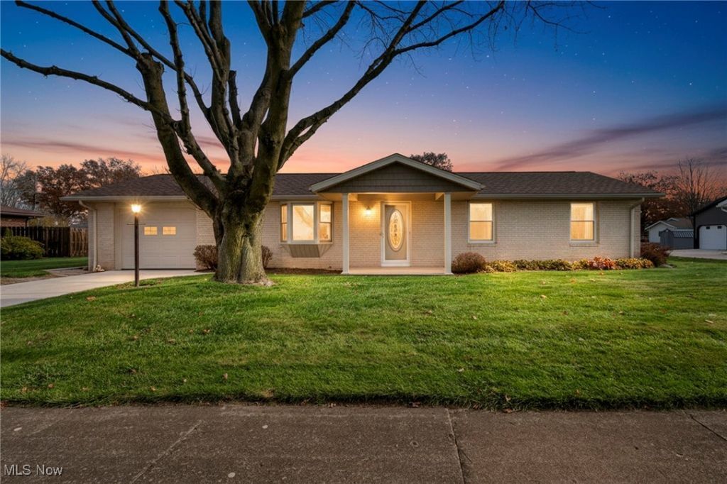 557 Ladyne Avenue Nw, Bolivar, OH 44612 Main Photo