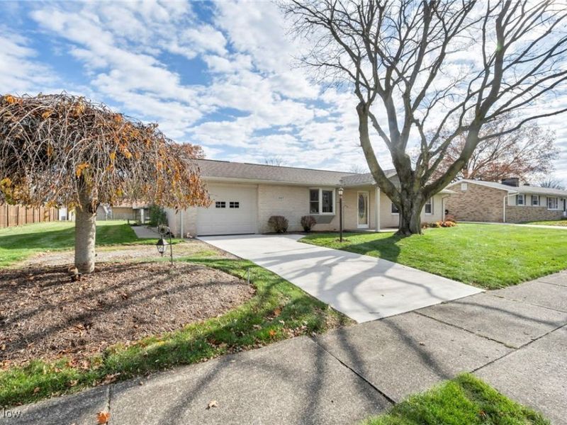 557 Ladyne Avenue NW, Bolivar, OH 44612 Photo 3