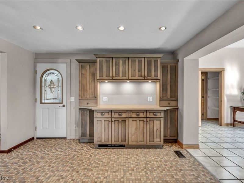 557 Ladyne Avenue NW, Bolivar, OH 44612 Photo 9