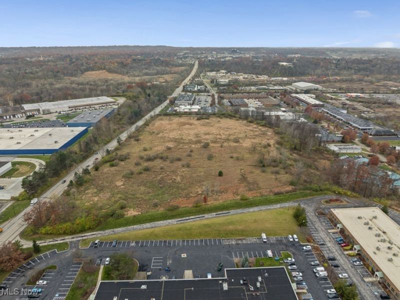 Rockside Road, Valley View, OH 44125 Photo 14