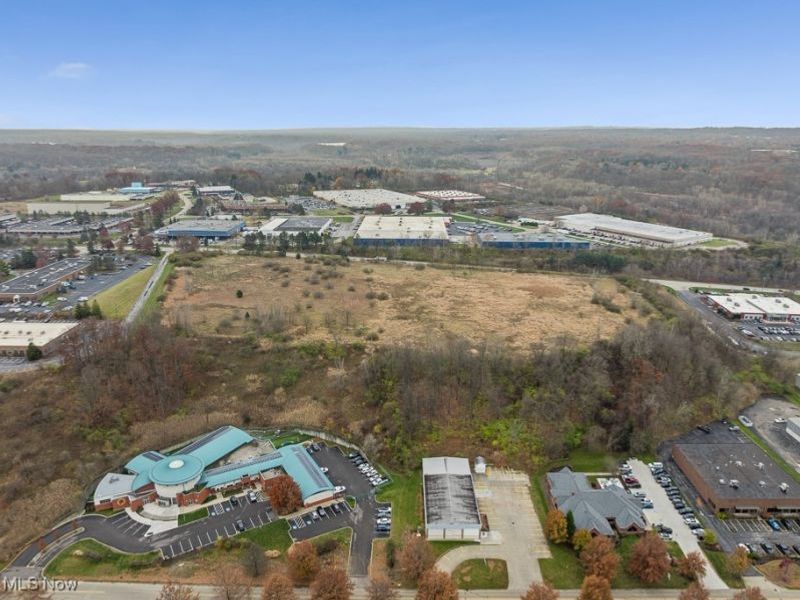 Rockside Road, Valley View, OH 44125 Photo 17