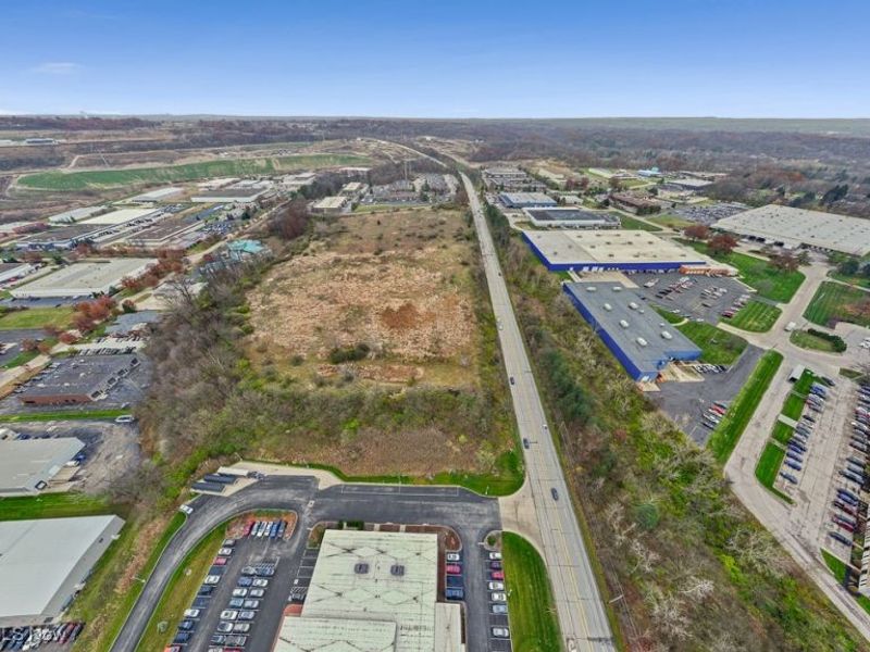 Rockside Road, Valley View, OH 44125 Photo 20