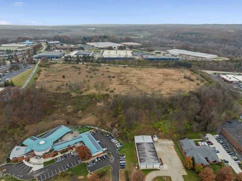 Rockside Road, Valley View, OH 44125 Photo 4