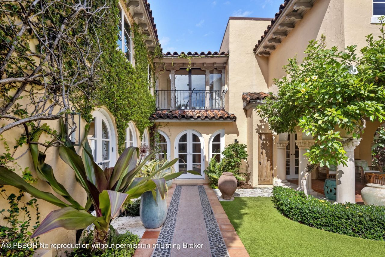 124 Brazilian Avenue, Palm Beach, FL 33480 Photo