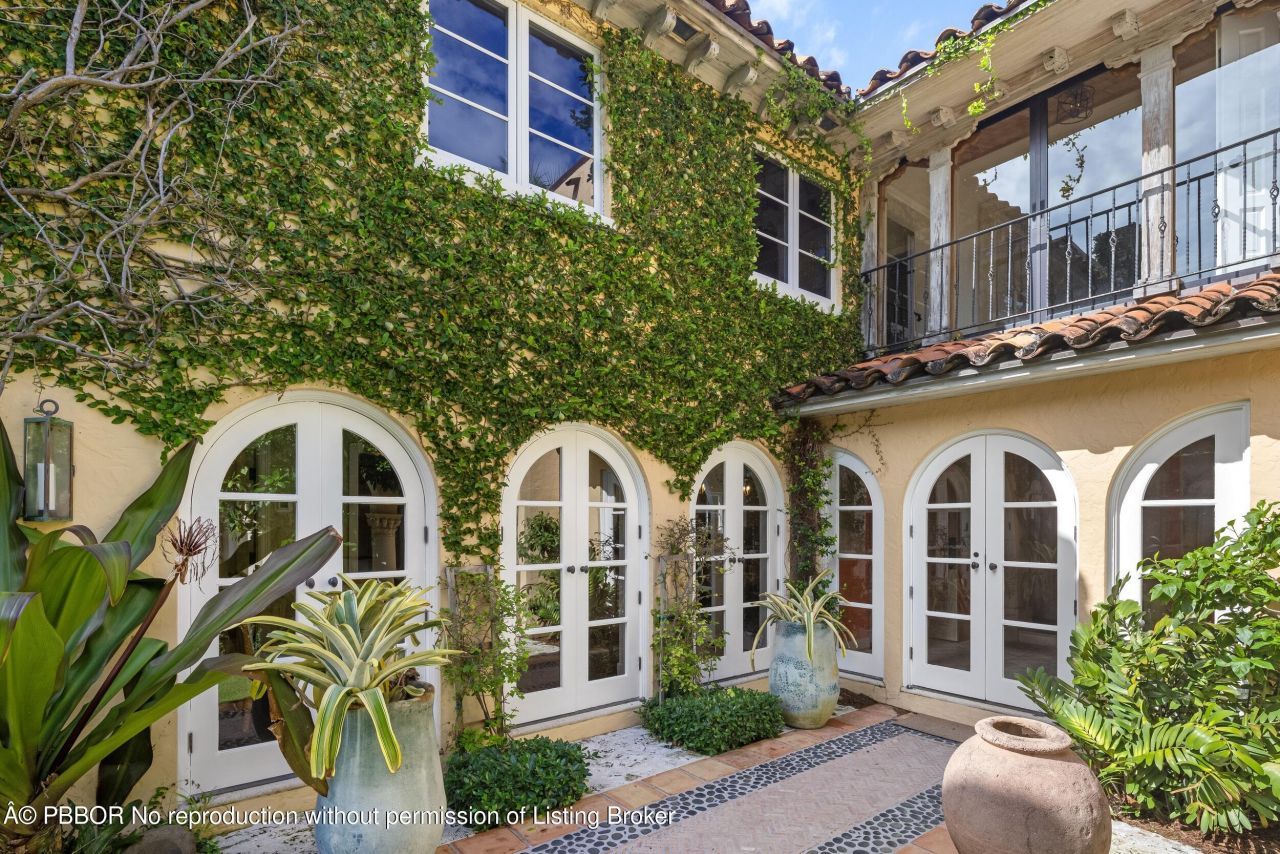 124 Brazilian Avenue, Palm Beach, FL 33480 Photo