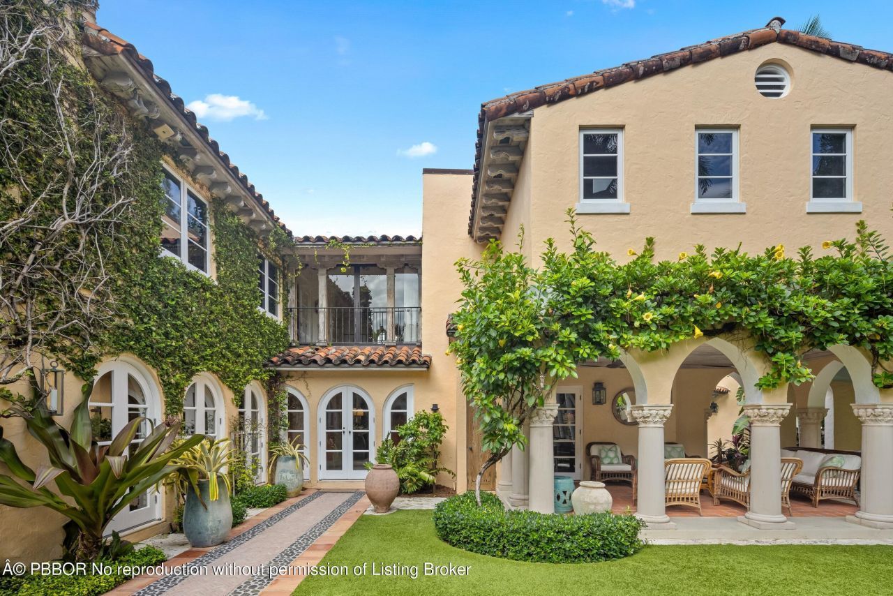 124 Brazilian Avenue, Palm Beach, FL 33480 Photo