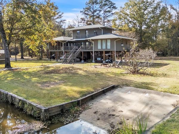 165 Cypress Lake Dr, Pickensville, AL 35447