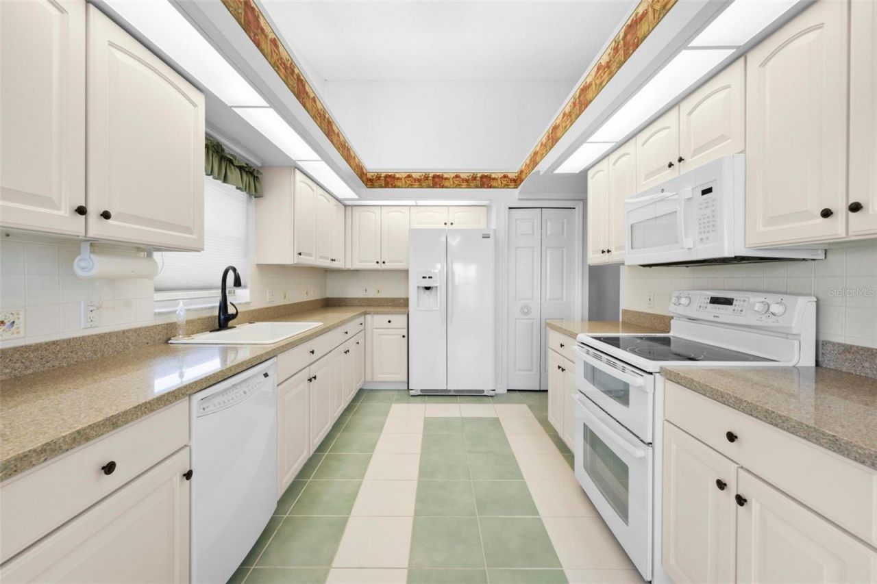 11231 Sun Tree Road, Hudson, FL 34667 Photo