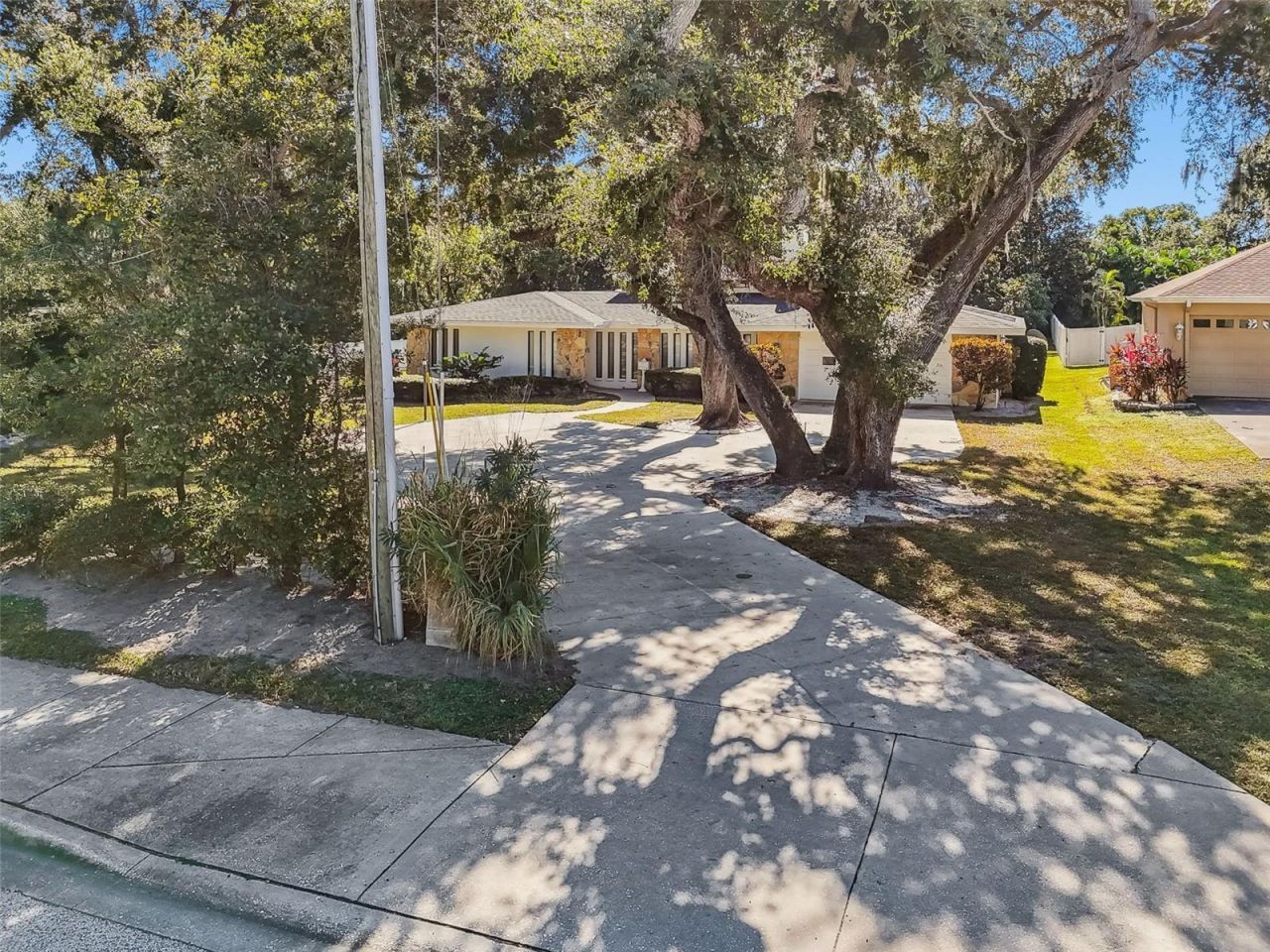 2949 Sunset Point Road, Clearwater, FL 33759 Photo