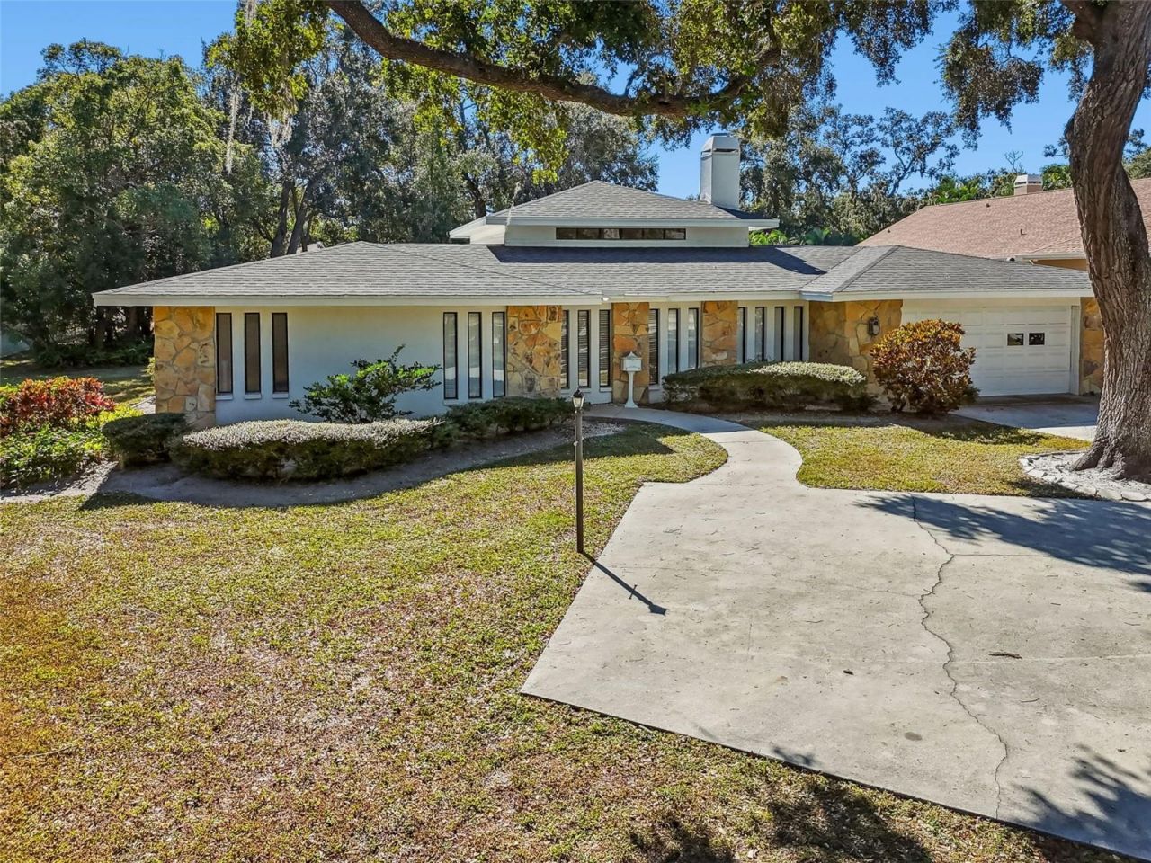 2949 Sunset Point Road, Clearwater, FL 33759 Photo