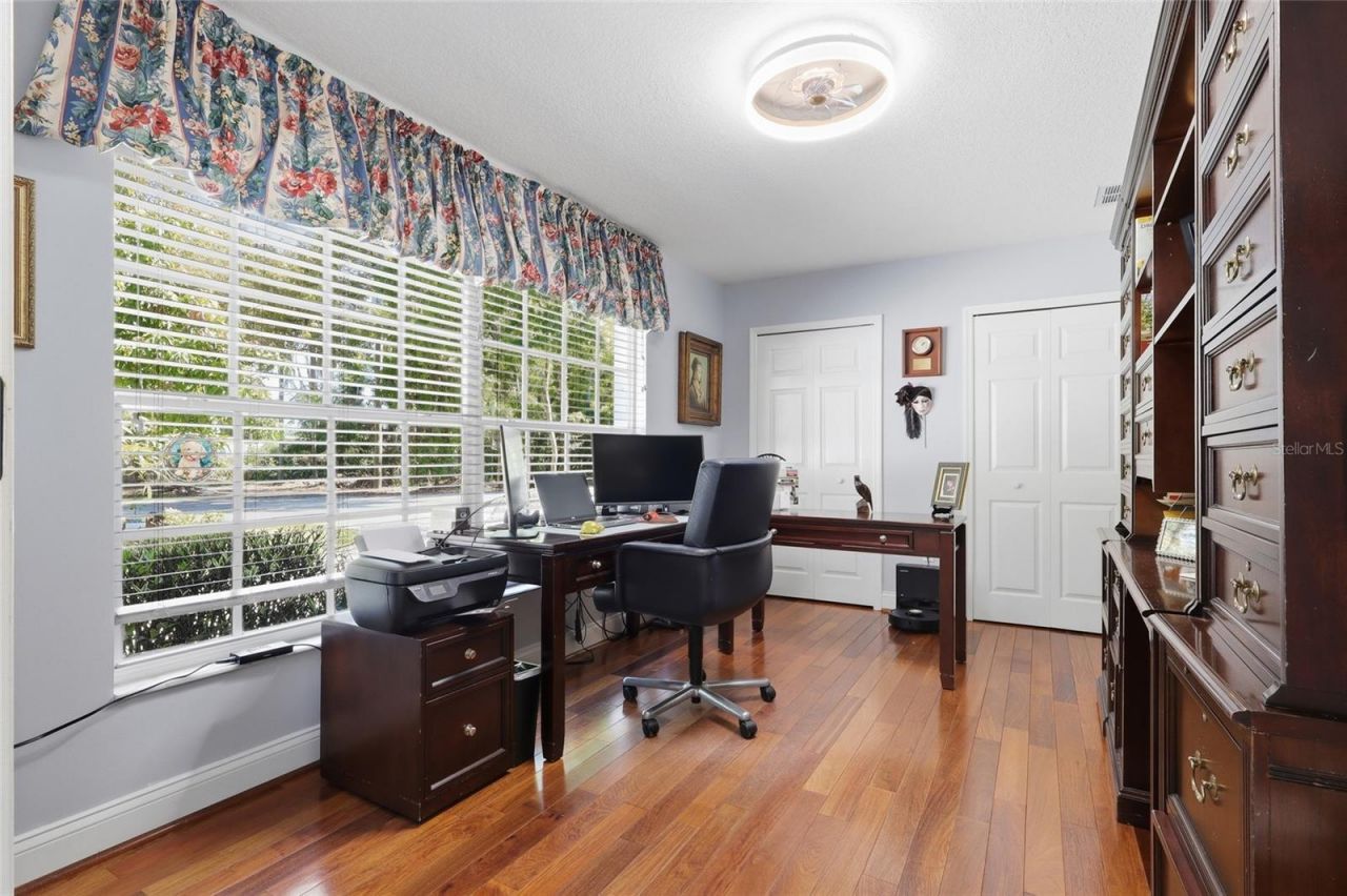 7201 Hodgewood Court, Tampa, FL 33614 Photo