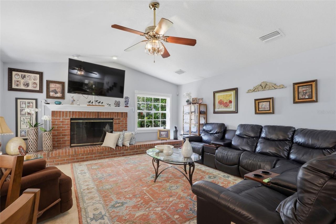 7201 Hodgewood Court, Tampa, FL 33614 Photo