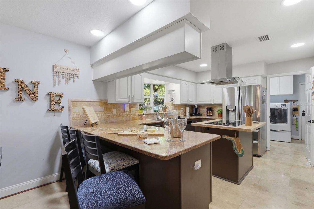 7201 Hodgewood Court, Tampa, FL 33614 Photo