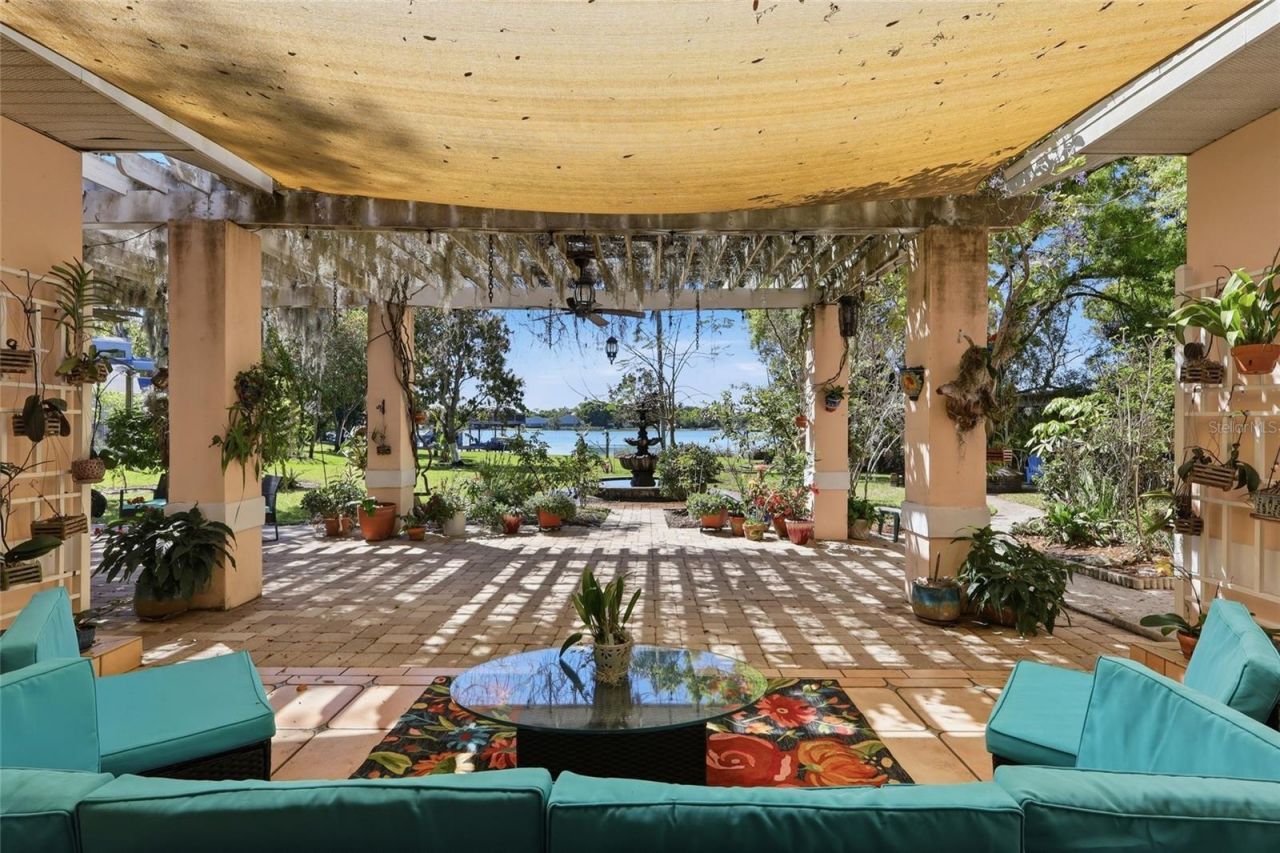 7201 Hodgewood Court, Tampa, FL 33614 Photo